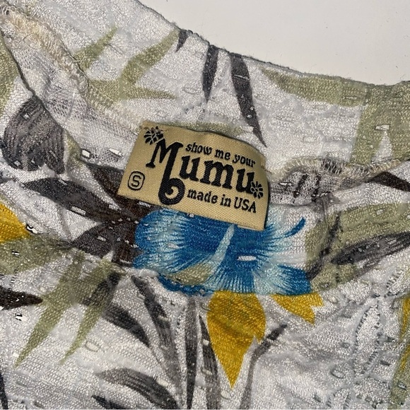 SHOW ME YOUR MUMU CHER TROPICAL FLORAL LONG SLEEVE LACE TOP & LACE MINISKIRT SET - Picture 3 of 11